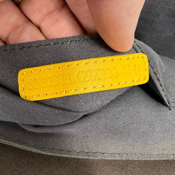 💛SOLD💛Fendi Pochette - Picture 11 of 12